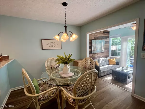 Avon Lake, OH 44012,824 Wildberry CIR