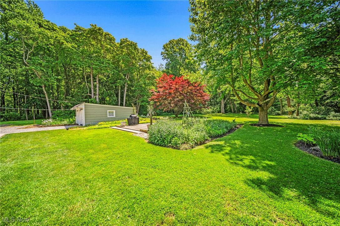 Conneaut, OH 44030,3988 Lake RD