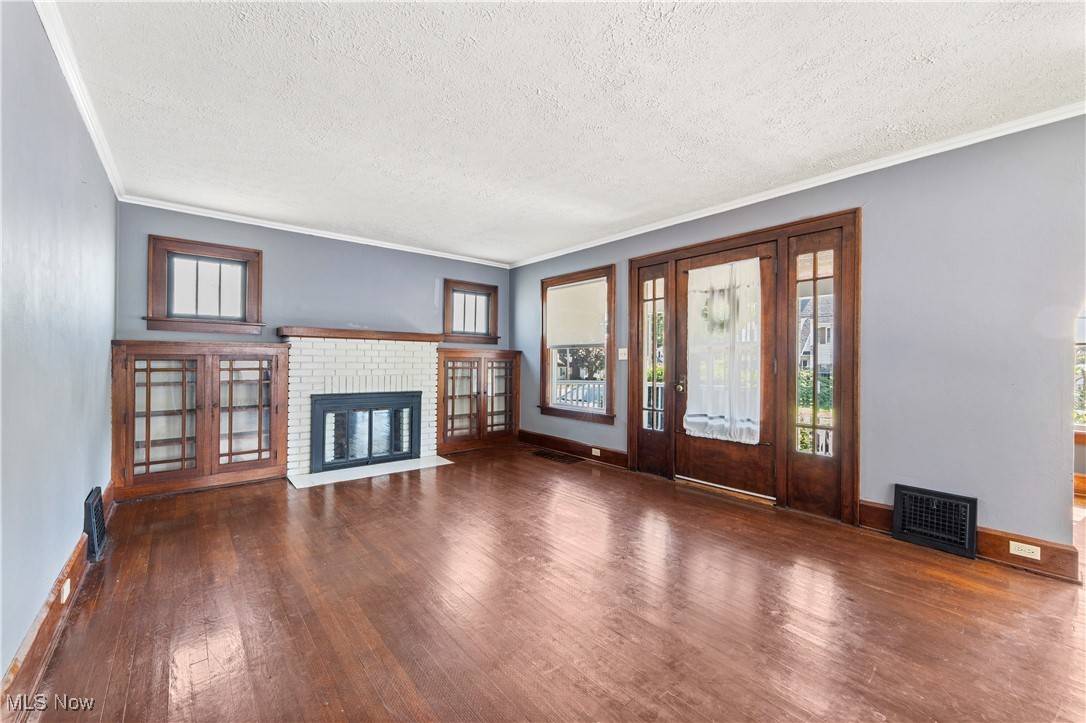 Massillon, OH 44646,437 17th ST NE