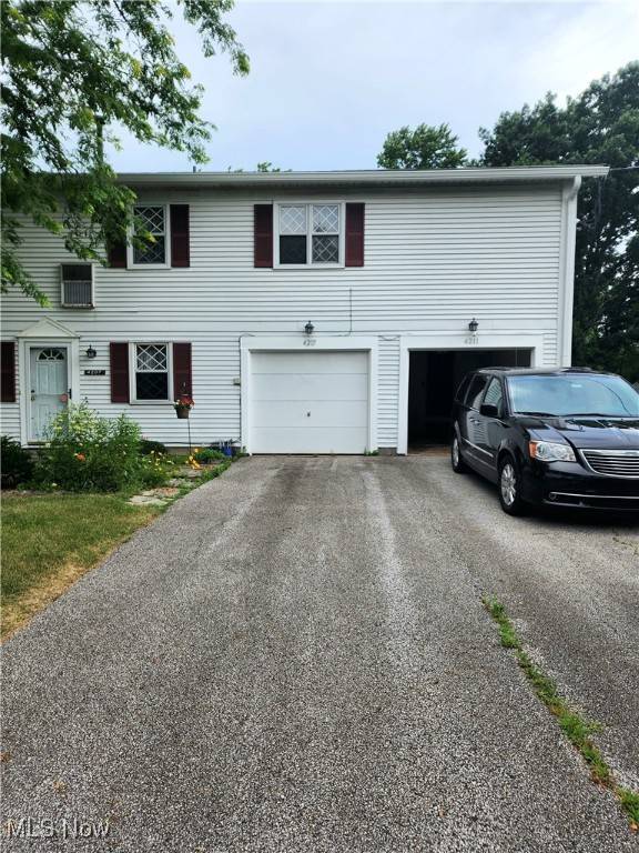 Brunswick, OH 44212,4211 Dennis LN
