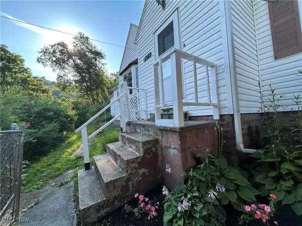 Clay, WV 25043,73 High ST