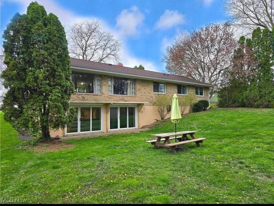 Cuyahoga Falls, OH 44223,621 Brookpark DR