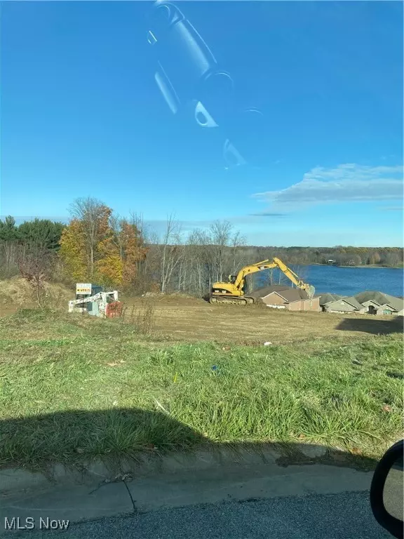 Columbiana, OH 44408,Pine Lake CV