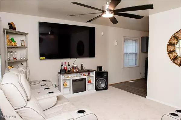 Warren, OH 44485,1863 Deerfield AVE SW