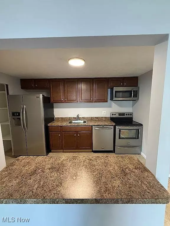 North Royalton, OH 44133,9630 Cove DR #A14