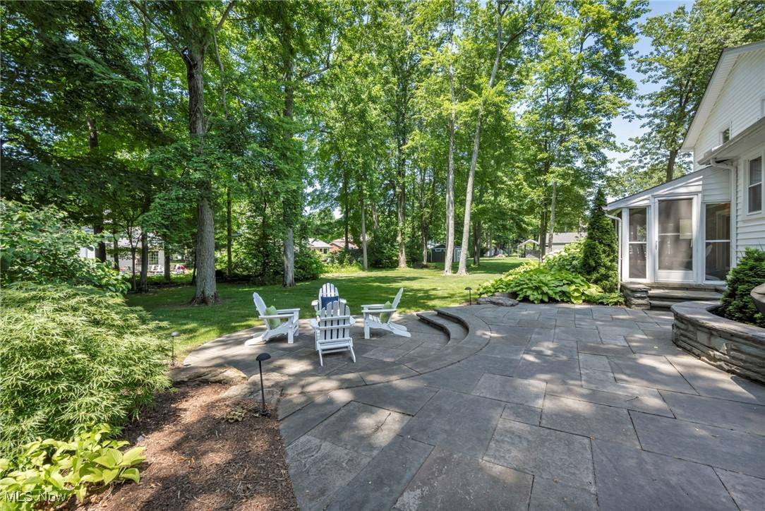 Highland Heights, OH 44143,1058 Oakview Dr