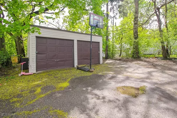 Cleveland Heights, OH 44118,14269 Superior RD