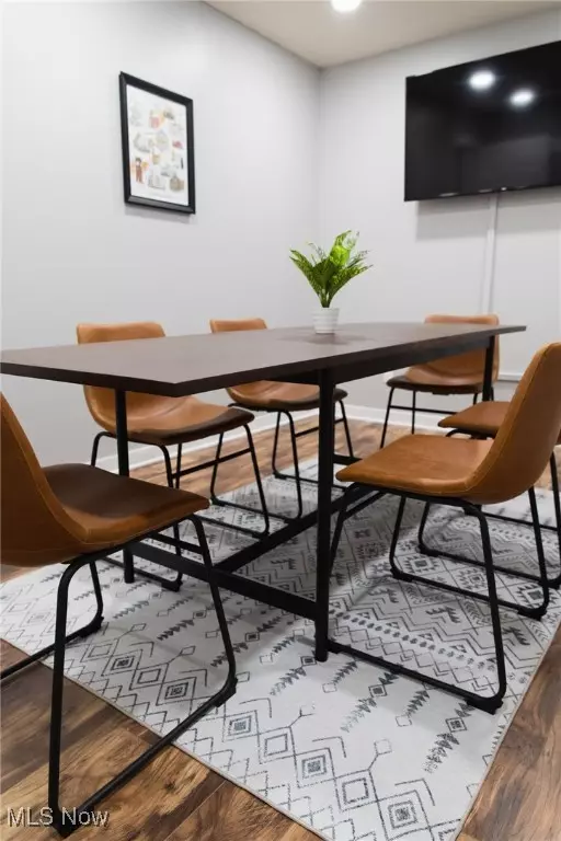 Aurora, OH 44202,45 N Chillicothe RD