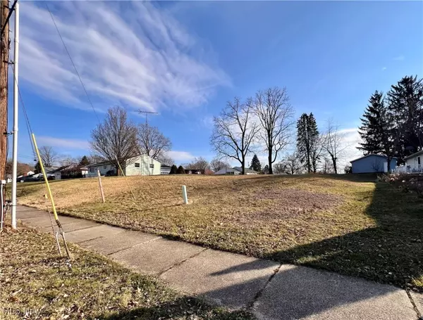 North Canton, OH 44720,Maple ST W