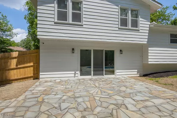 Tallmadge, OH 44278,343 Spring Grove DR