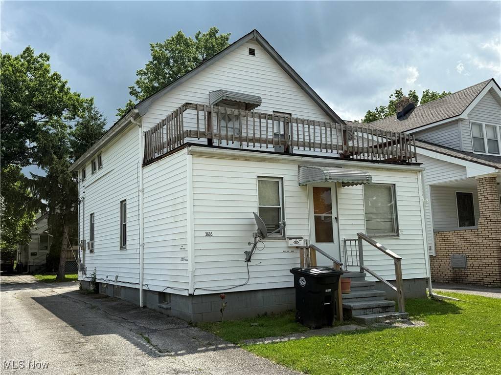 Cleveland, OH 44120,3695-3697 E 149th ST
