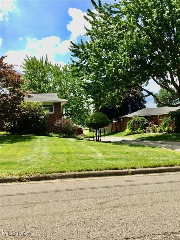 Massillon, OH 44646,411 Sheri AVE NE
