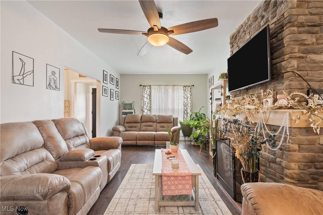 Canton, OH 44705,3609 Mahoning RD NE