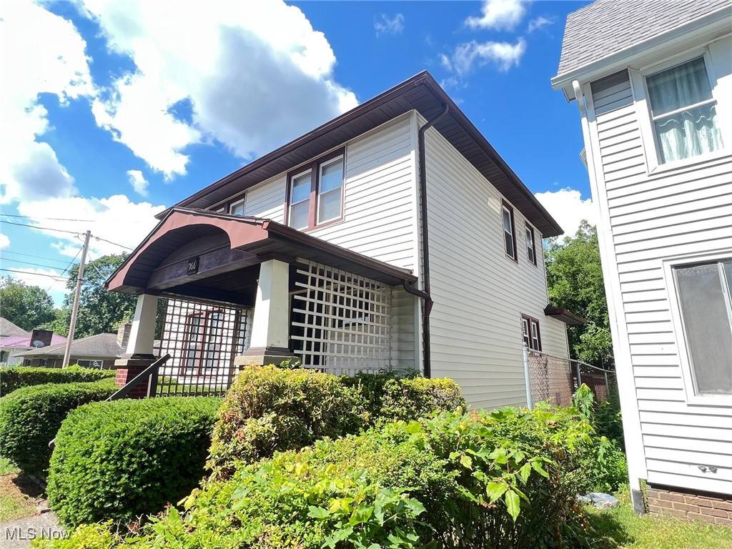 Akron, OH 44310,966 Berwin ST