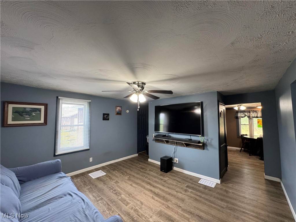 East Rochester, OH 44625,10097 March RD NE