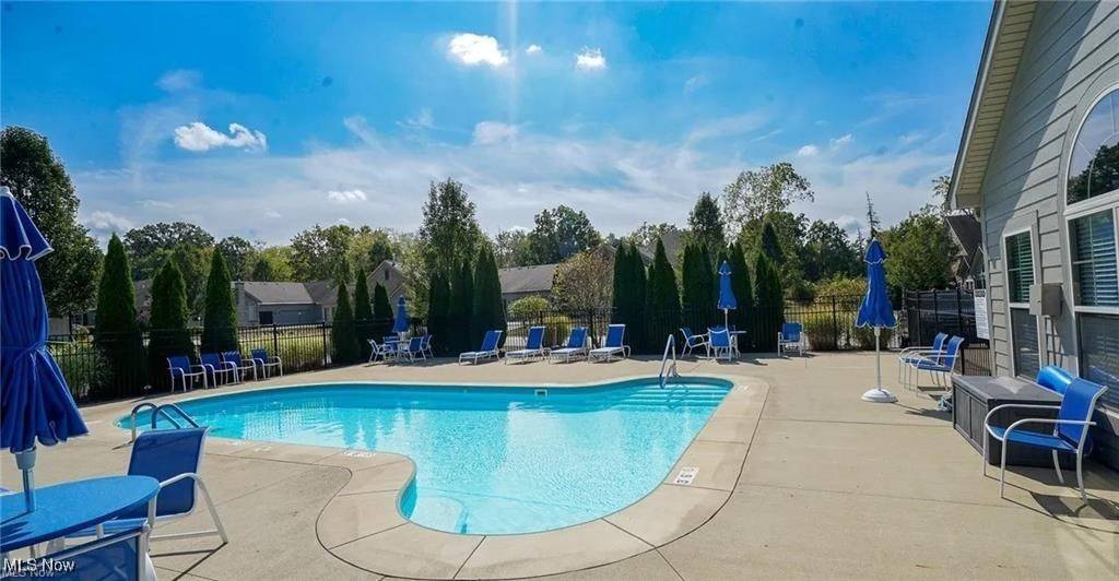 Poland, OH 44514,9264 Sharrott RD #904