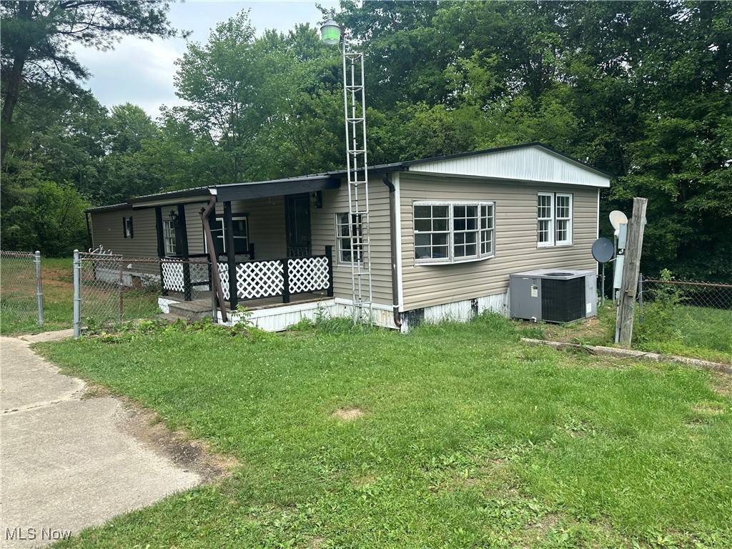 64150 Slade RD, Cambridge, OH 43725
