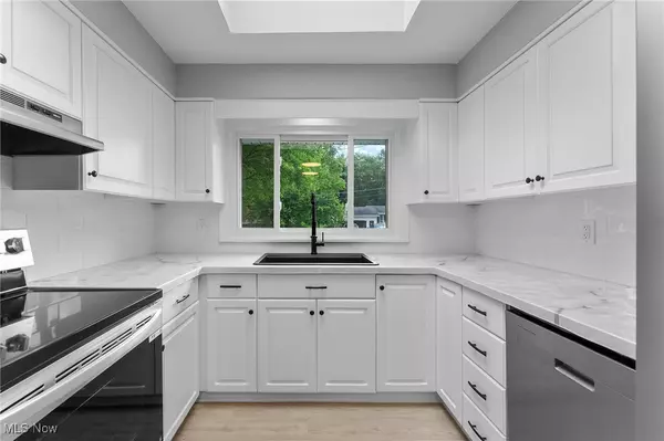 Canfield, OH 44406,70 Maple ST
