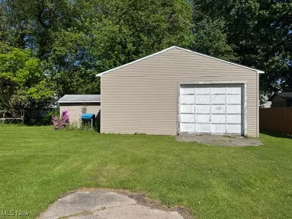 Painesville, OH 44077,24 Iroquois AVE