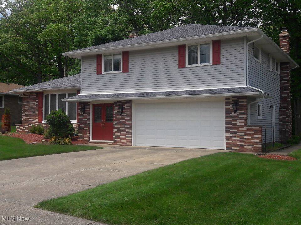 2703 Pasadena DR, Seven Hills, OH 44131