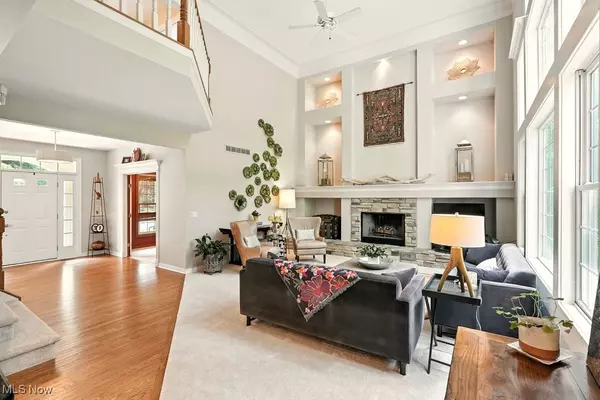 Chagrin Falls, OH 44023,18336 Bent Tree LN