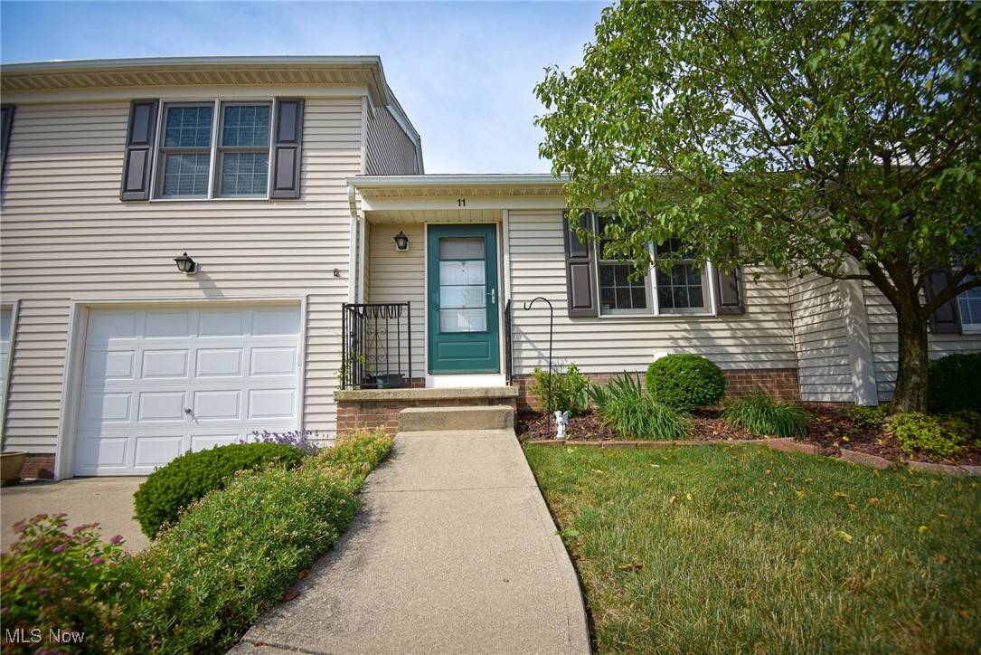 651 Sturbridge DR #11, Medina, OH 44256