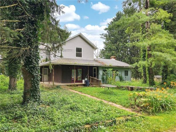 1811 Randolph RD, Mogadore, OH 44260