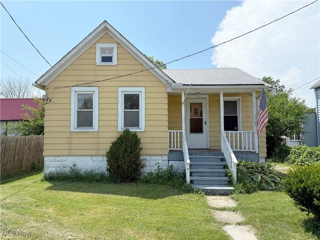 5048 Grove AVE, Lorain, OH 44055