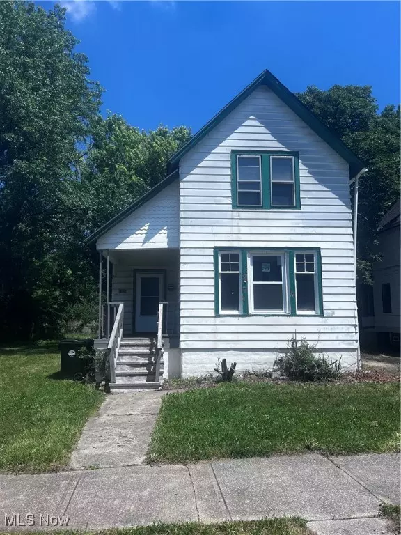 Cleveland, OH 44104,9323 Carton AVE