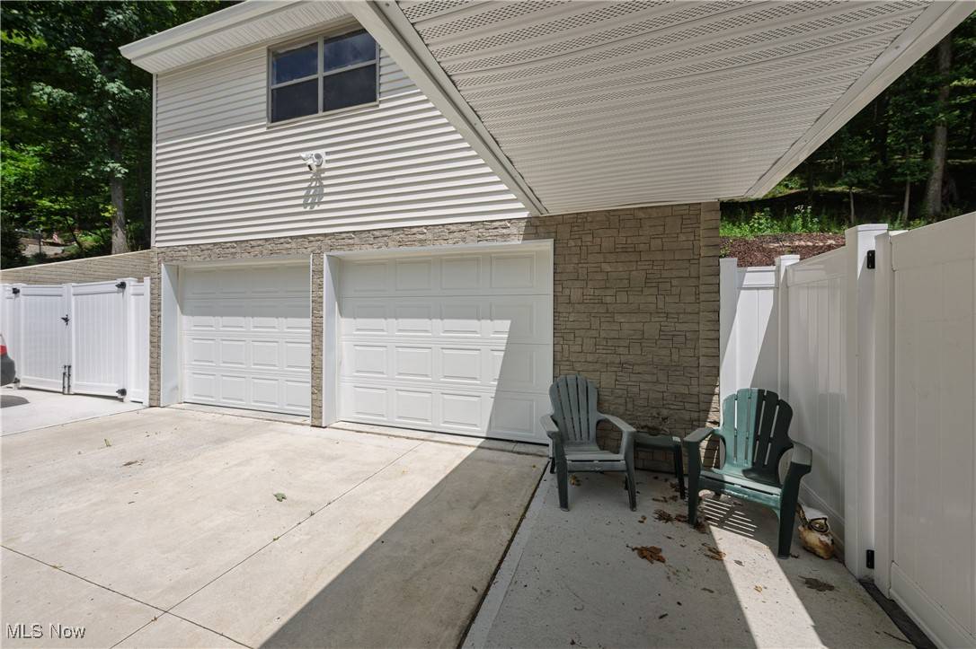New Philadelphia, OH 44663,1427 Terrace RD NW