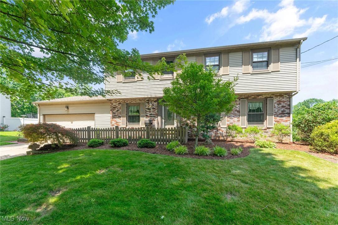 16 Centennial DR, Poland, OH 44514
