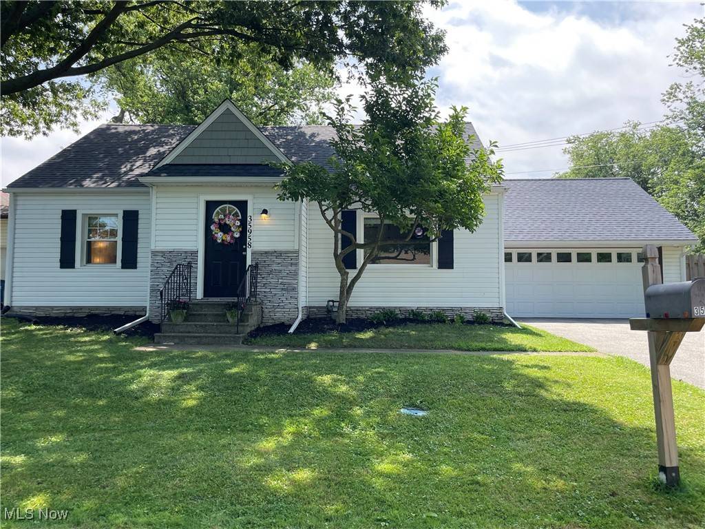 35958 Hiawatha BLVD, Eastlake, OH 44095