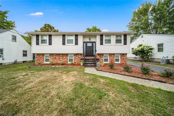 417 Centennial ST, Geneva, OH 44041