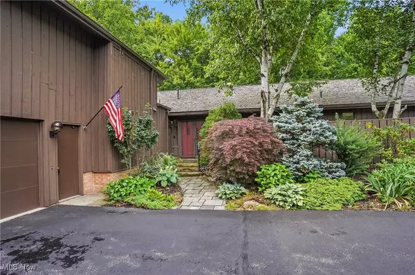 680-7 Windward DR, Aurora, OH 44202