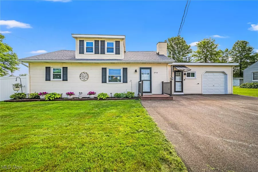 2716 Russell RD, Ashtabula, OH 44004