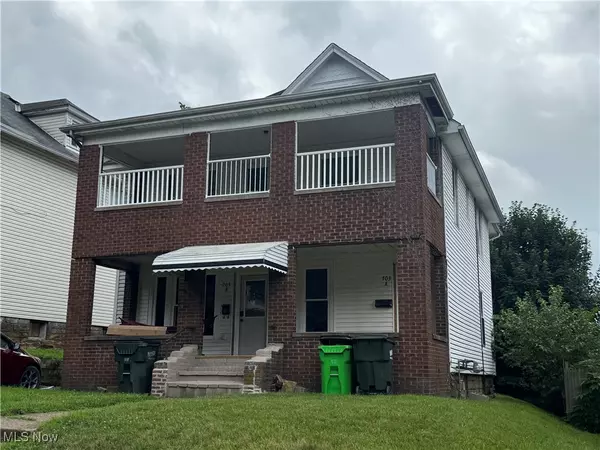 703 Locust ST, Coshocton, OH 43812