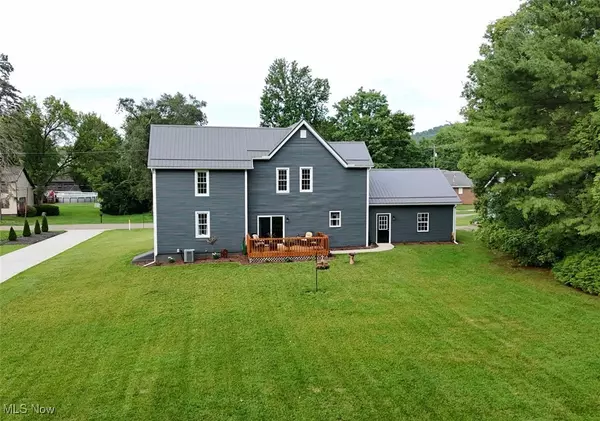 Gnadenhutten, OH 44629,138 Cherry ST