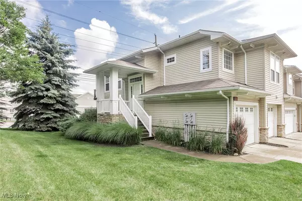 Seven Hills, OH 44131,101 Stonegate CIR