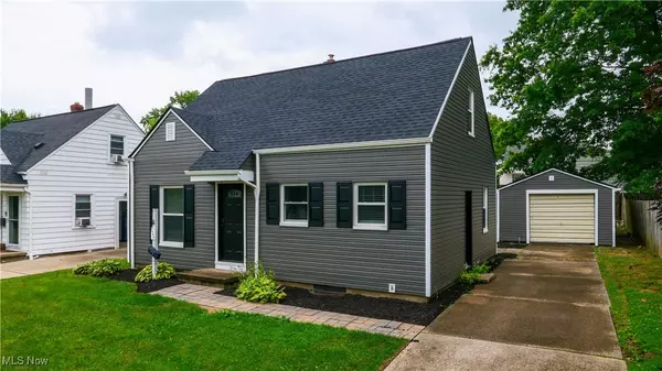 Cuyahoga Falls, OH 44223,2405 Harding RD