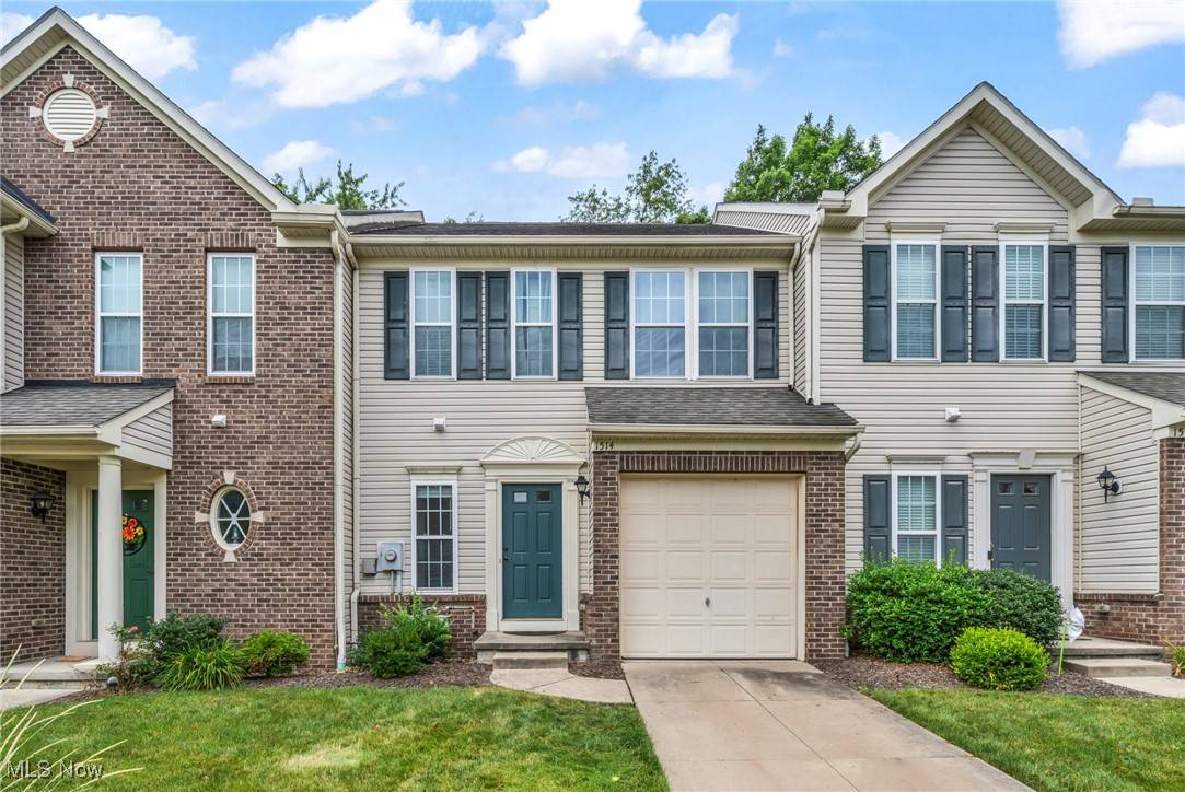 1514 Wellingshire CIR, Cuyahoga Falls, OH 44221