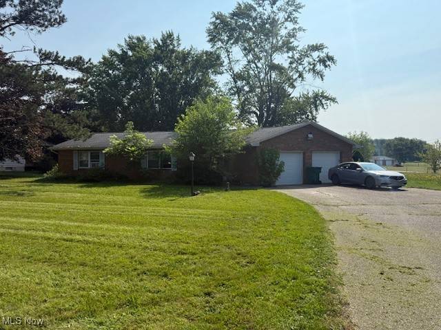 2191 Edison ST NW, Uniontown, OH 44685