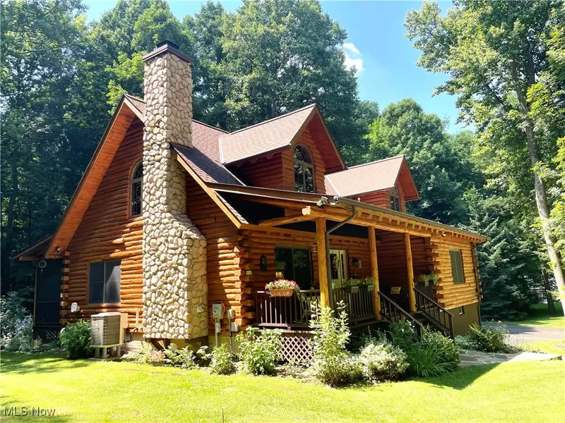 4000 Winchell RD, Mantua, OH 44255