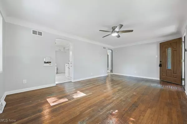 Brook Park, OH 44142,23133 Switzer RD