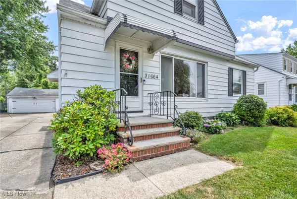 Willowick, OH 44095,31664 Densmore RD