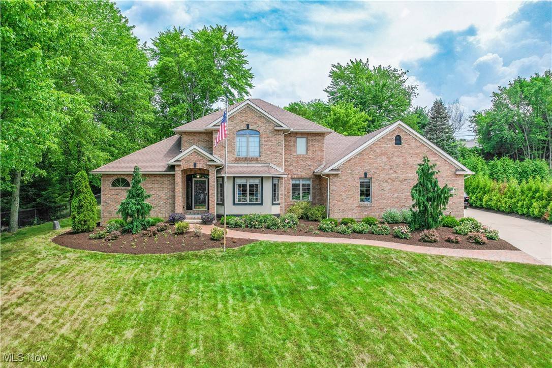 2641 Topflite DR, Akron, OH 44312