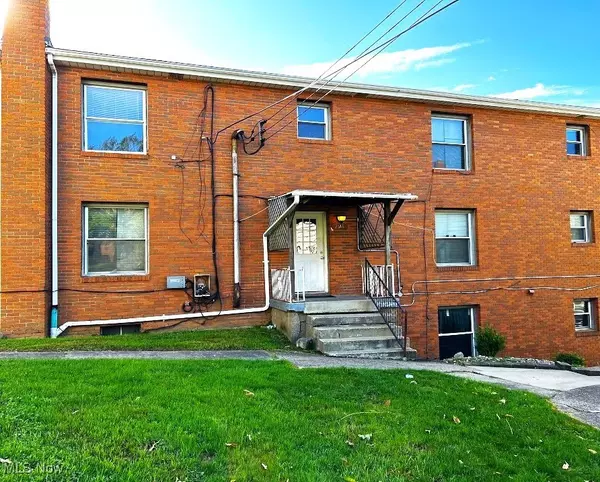 2518 Sunset BLVD, Steubenville, OH 43952