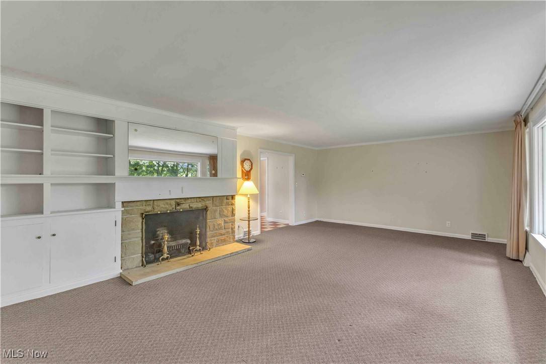 Independence, OH 44131,8918 Bramley DR