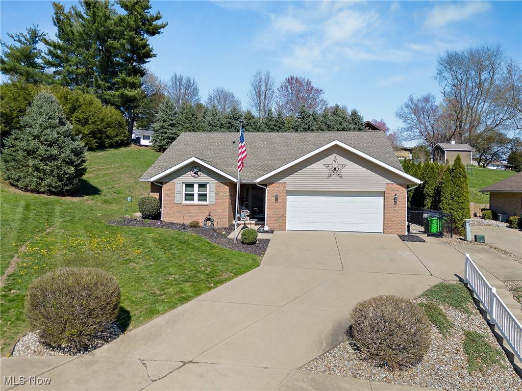 225 High ST, Dover, OH 44622