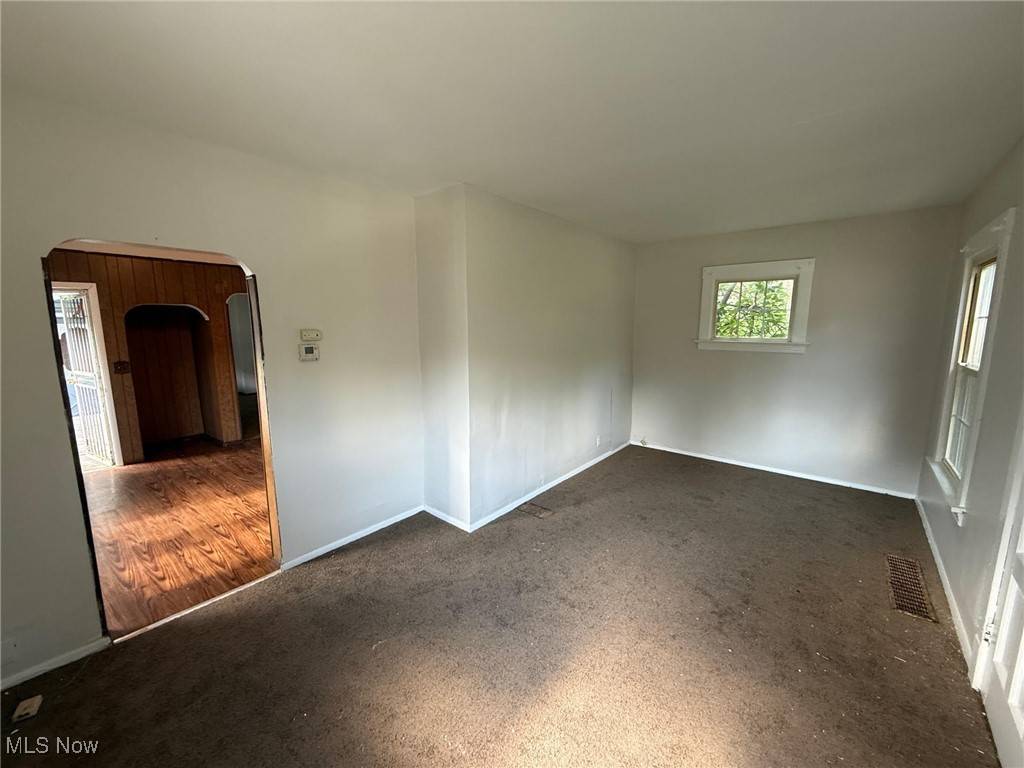 Cleveland, OH 44127,7006 Morgan AVE
