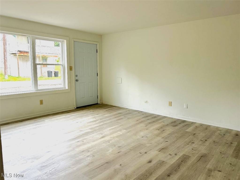 Weirton, WV 26062,3915 Washington ST #3